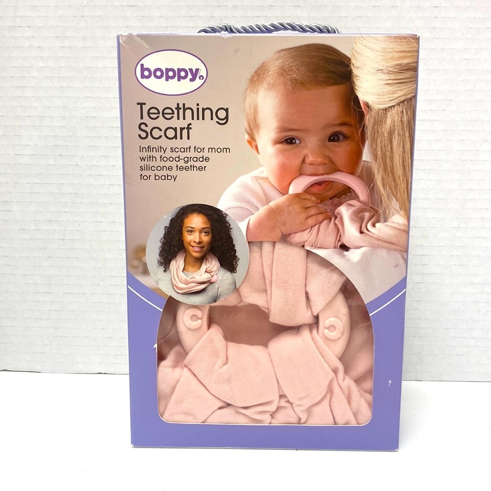 Boppy Teething Scarf